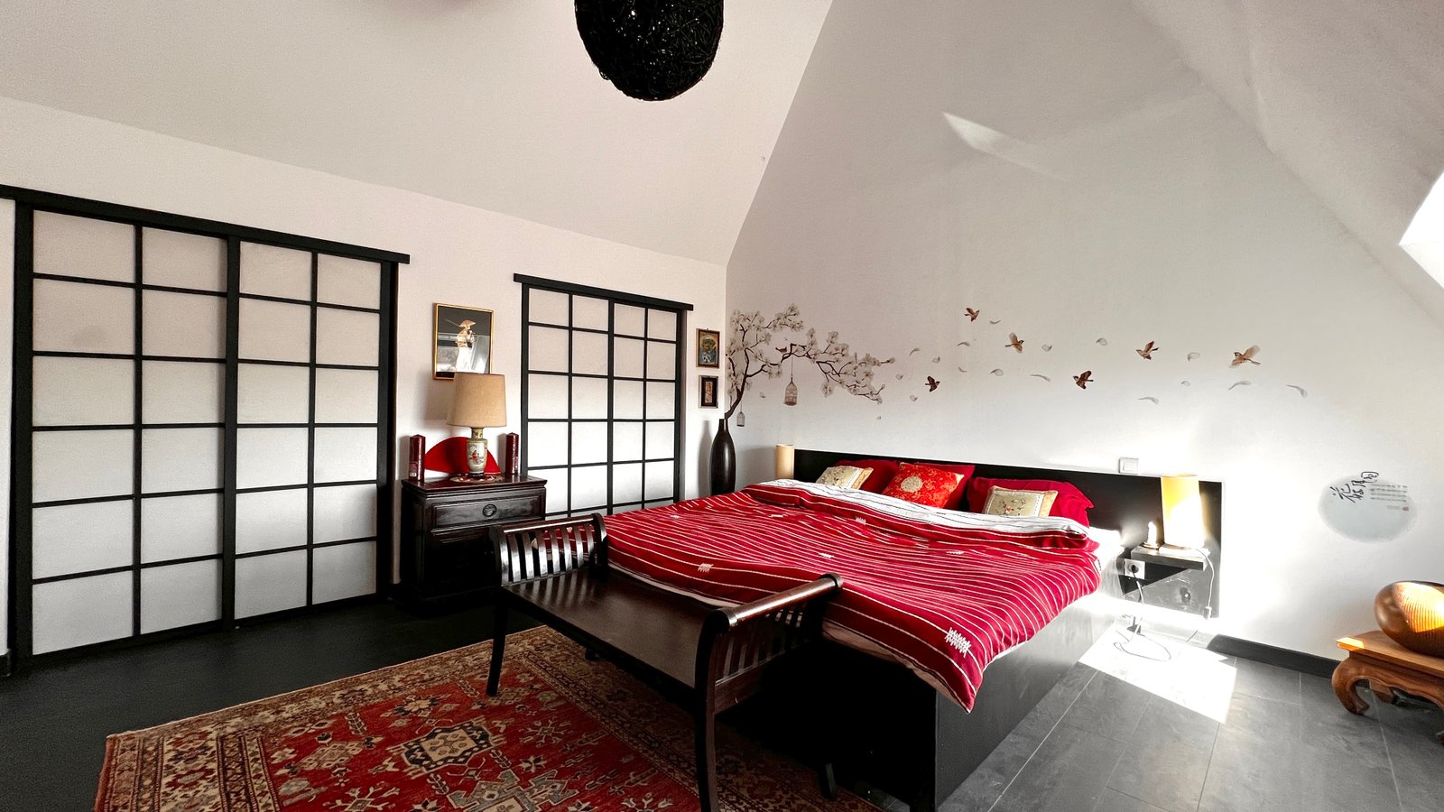 Bedroom in the Longpont family property