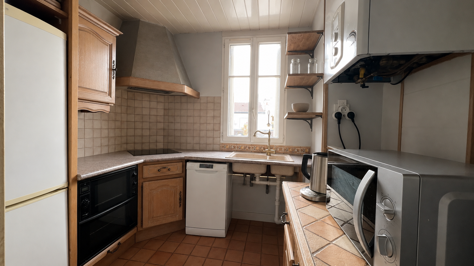 Cuisine indépendante actuelle à rénover