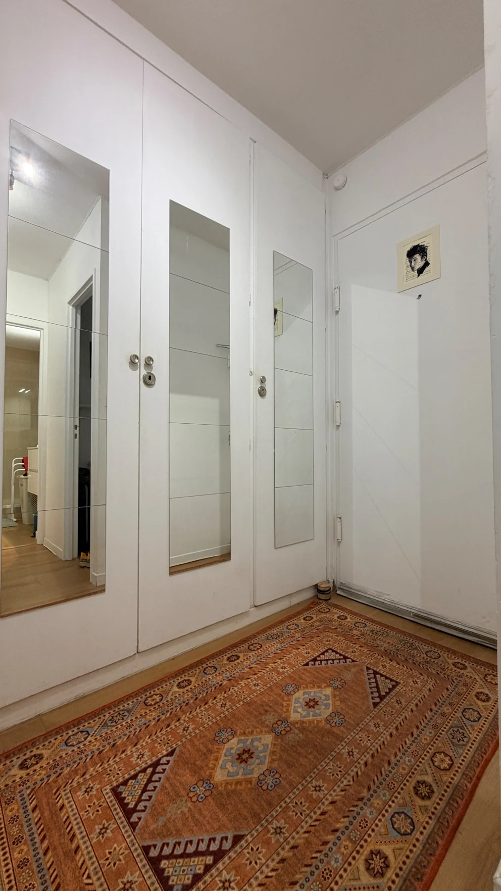 L’entrée avec ses rangements